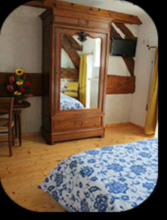 Le Lavoir Peintre Room photo